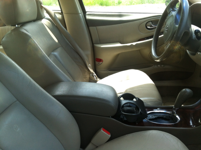 2001 Oldsmobile Aurora 111 WB AWD