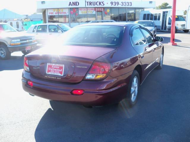 2001 Oldsmobile Aurora 3