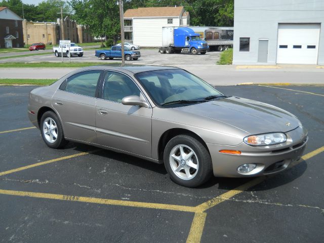 2001 Oldsmobile Aurora 111 WB AWD