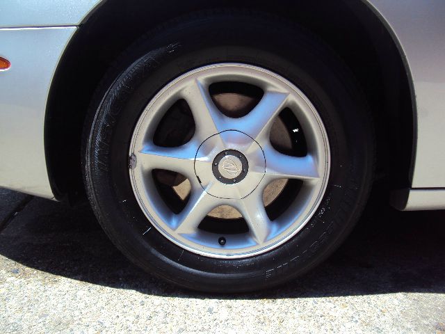 2001 Oldsmobile Aurora 111 WB AWD