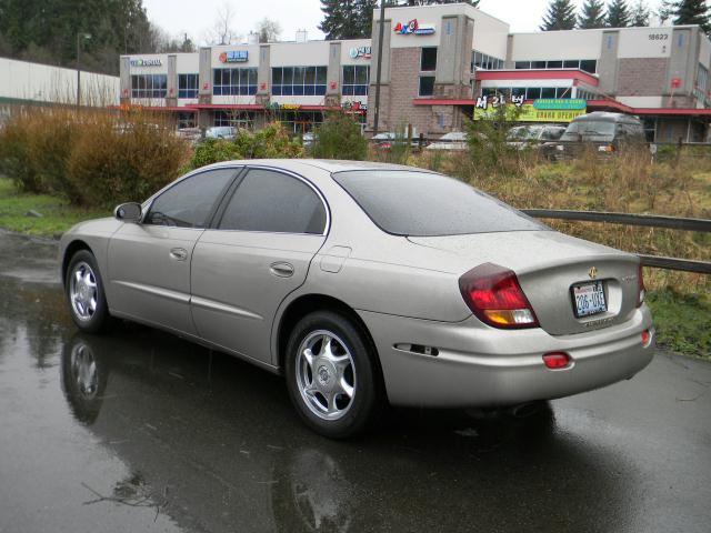 2001 Oldsmobile Aurora Unknown