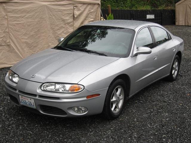 2001 Oldsmobile Aurora 3