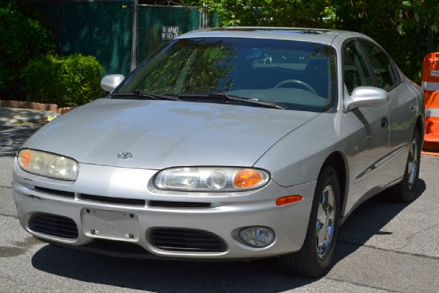 2002 Oldsmobile Aurora 111 WB AWD