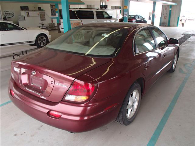 2002 Oldsmobile Aurora 111 WB AWD