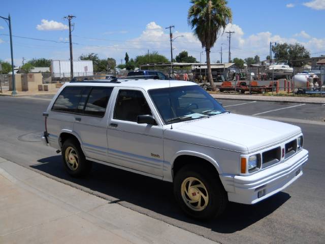 1993 Oldsmobile Bravada Base