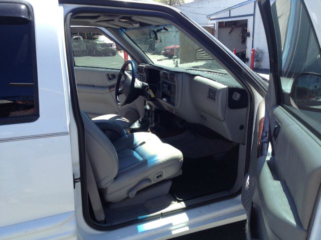 1997 Oldsmobile Bravada Base