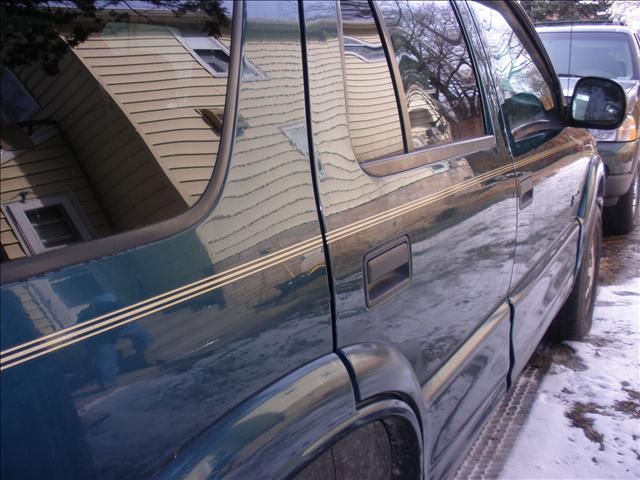 1998 Oldsmobile Bravada Limited WITH Navigation