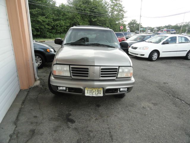1999 Oldsmobile Bravada EX - DUAL Power Doors