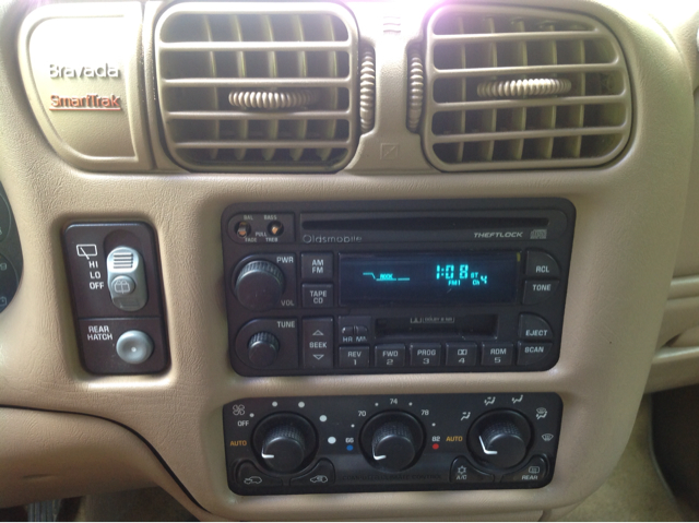 1999 Oldsmobile Bravada EX - DUAL Power Doors