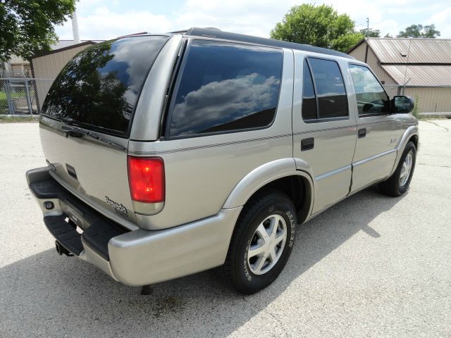 2000 Oldsmobile Bravada EX - DUAL Power Doors
