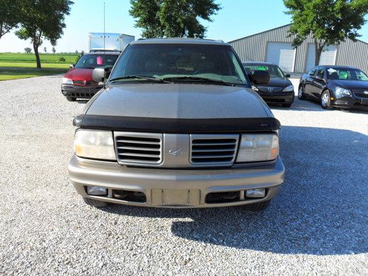 2000 Oldsmobile Bravada EX - DUAL Power Doors