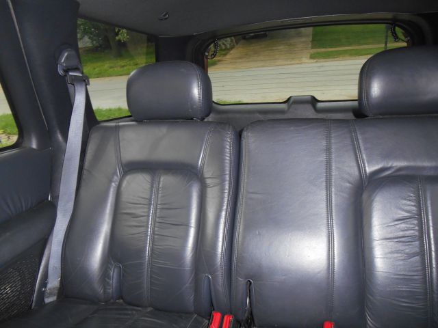 2000 Oldsmobile Bravada EX - DUAL Power Doors