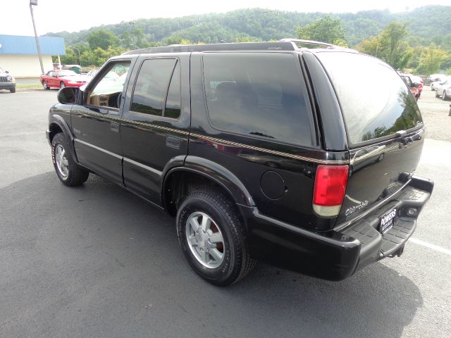 2001 Oldsmobile Bravada EX - DUAL Power Doors