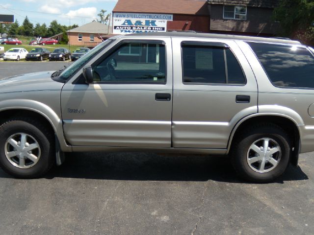 2001 Oldsmobile Bravada EX - DUAL Power Doors