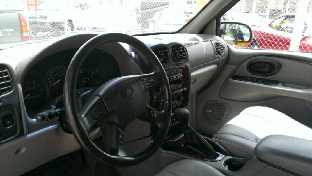 2002 Oldsmobile Bravada EX - DUAL Power Doors