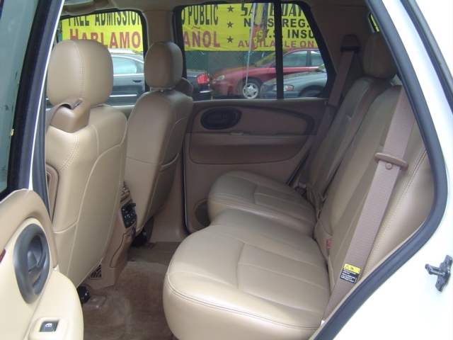 2003 Oldsmobile Bravada Base