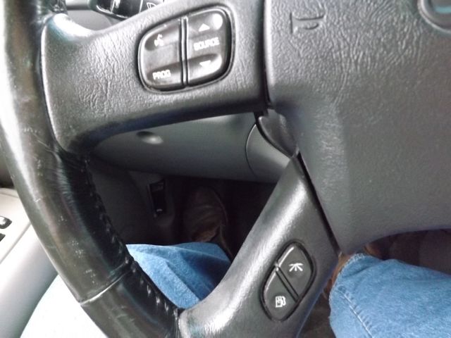 2004 Oldsmobile Bravada EX - DUAL Power Doors