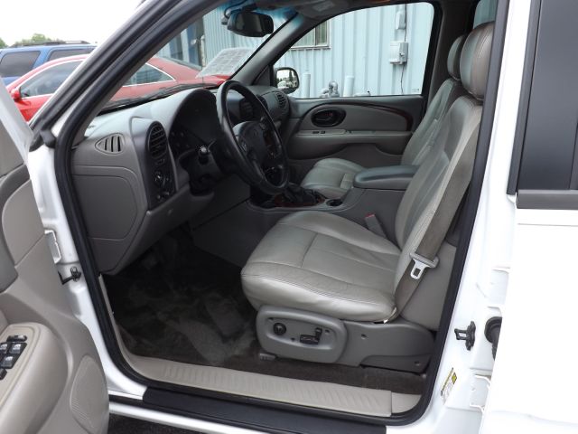 2004 Oldsmobile Bravada EX - DUAL Power Doors