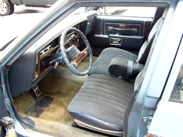 1988 Oldsmobile Custom Cruiser Base