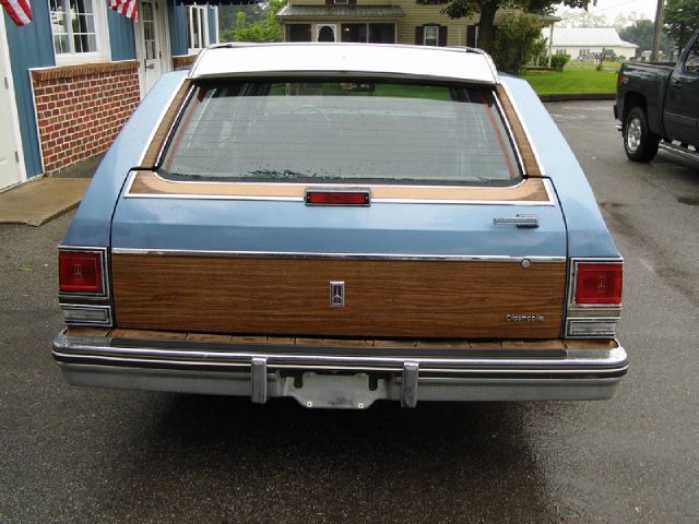 1988 Oldsmobile Custom Cruiser Base