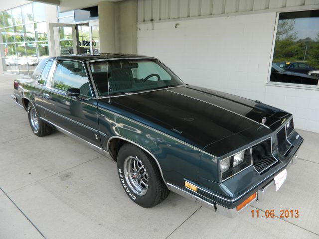1986 Oldsmobile CUTLASS Base