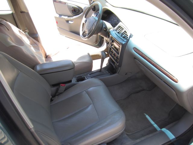 1998 Oldsmobile CUTLASS FWD 4dr Sport