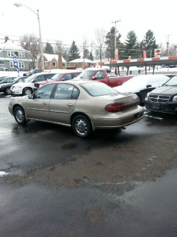 1998 Oldsmobile CUTLASS S Sedan