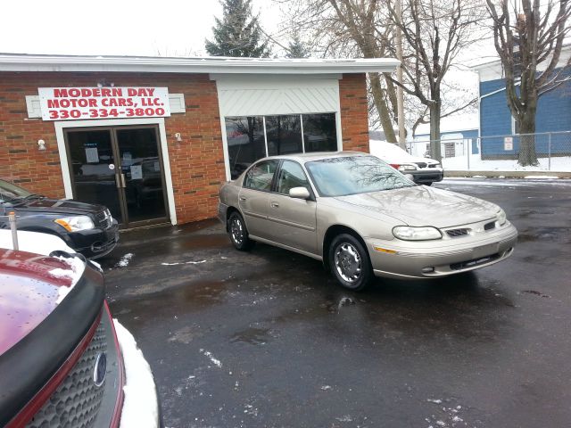 1998 Oldsmobile CUTLASS S Sedan