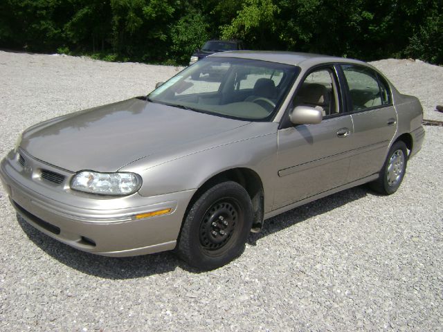 1998 Oldsmobile CUTLASS S Sedan