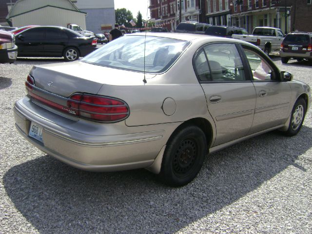 1998 Oldsmobile CUTLASS S Sedan