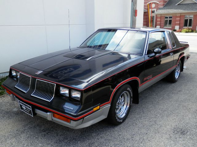 1983 Oldsmobile Cutlass Calais 4 DOOR Extended CAB