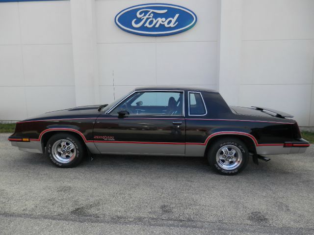 1983 Oldsmobile Cutlass Calais 4 DOOR Extended CAB