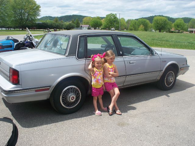 1986 Oldsmobile Cutlass Ciera K2500 Cheyenne 4x4