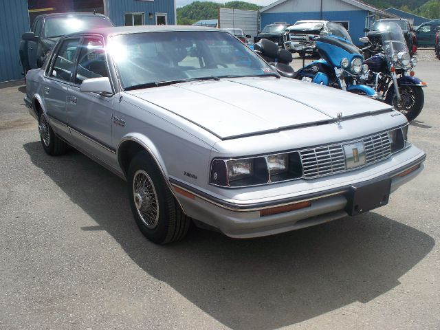 1986 Oldsmobile Cutlass Ciera K2500 Cheyenne 4x4