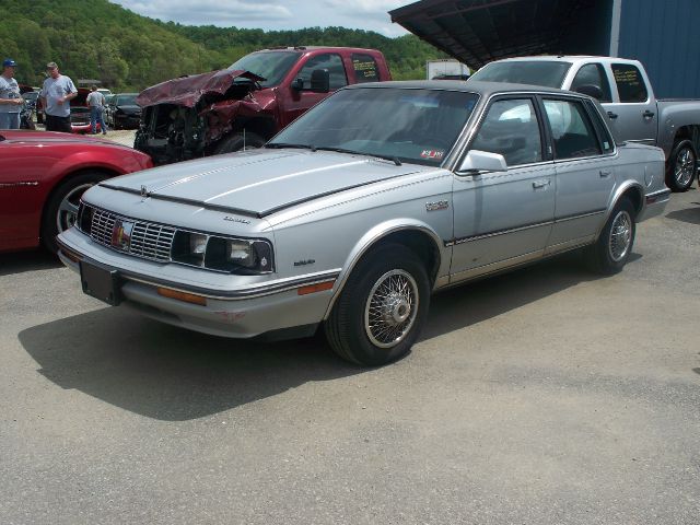 1986 Oldsmobile Cutlass Ciera K2500 Cheyenne 4x4