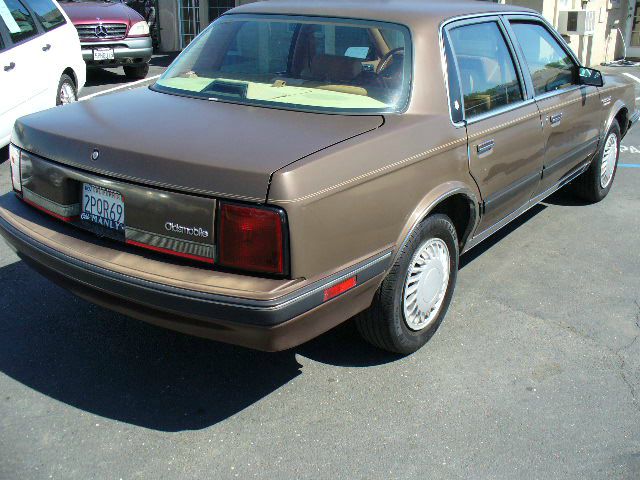 1989 Oldsmobile Cutlass Ciera 15