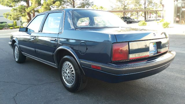1989 Oldsmobile Cutlass Ciera Base