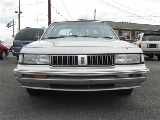 1993 Oldsmobile Cutlass Ciera XR