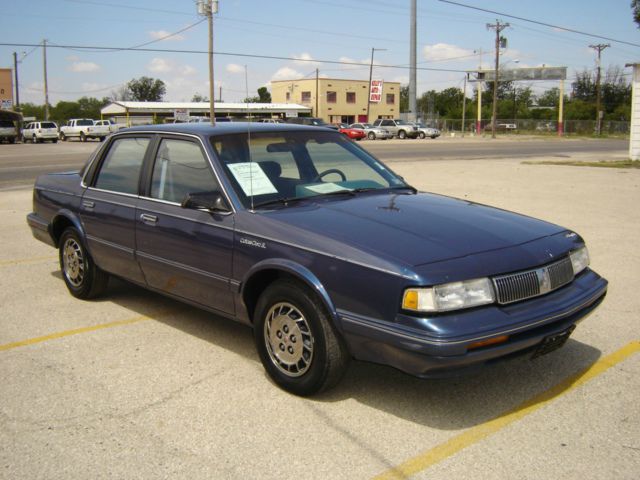 1995 Oldsmobile Cutlass Ciera Base Touring Technology