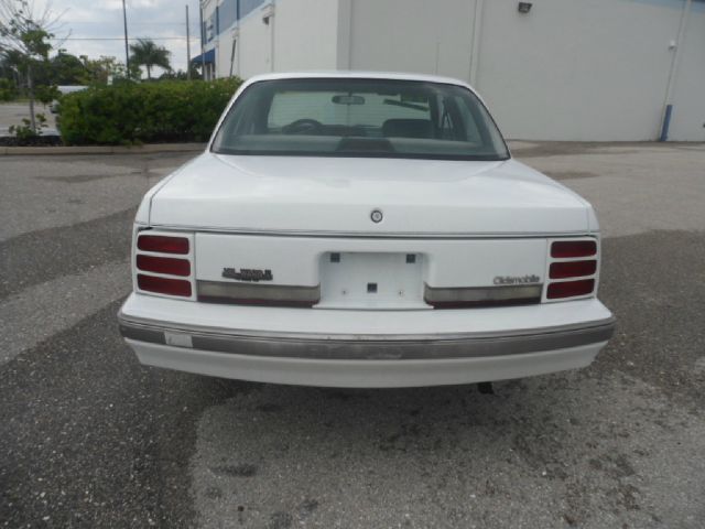1996 Oldsmobile Cutlass Ciera Base Touring Technology