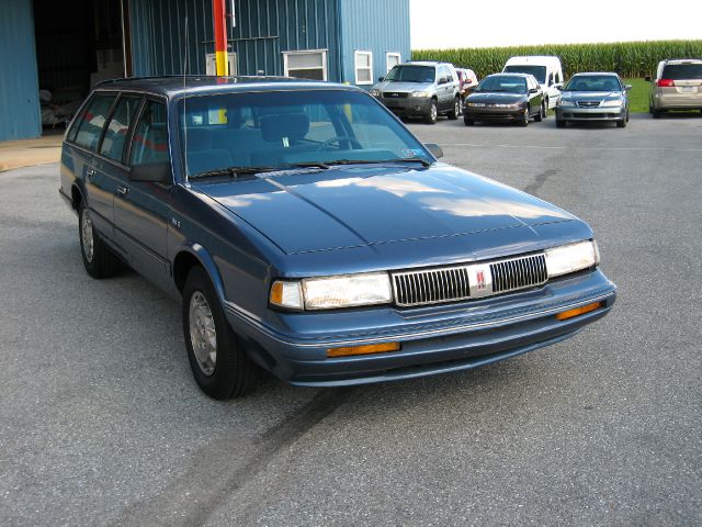 1996 Oldsmobile Cutlass Ciera Quad Cab Long Bed 2W