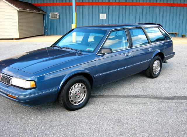 1996 Oldsmobile Cutlass Ciera Quad Cab Long Bed 2W