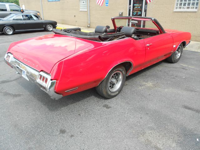 1972 Oldsmobile Cutlass Convertible Hatchback 4D