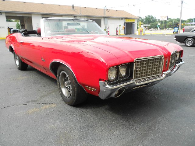 1972 Oldsmobile Cutlass Convertible Hatchback 4D
