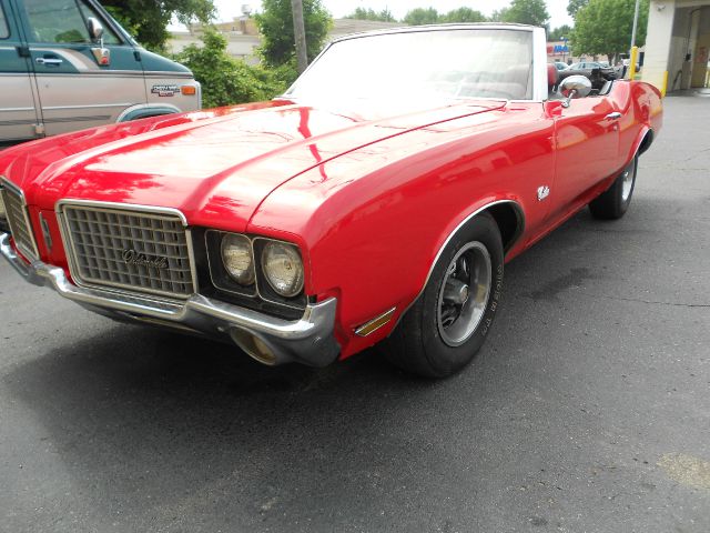 1972 Oldsmobile Cutlass Convertible Hatchback 4D