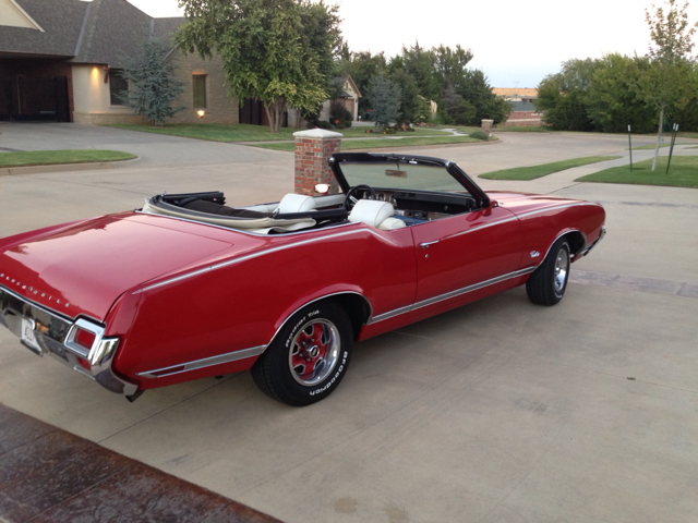 1971 Oldsmobile Cutlass Supreme 2WD Eddie Bauer Super Clean