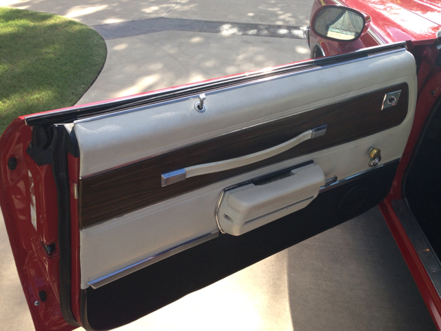 1971 Oldsmobile Cutlass Supreme 2WD Eddie Bauer Super Clean