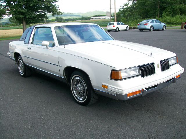 1988 Oldsmobile Cutlass Supreme SE Power Everything