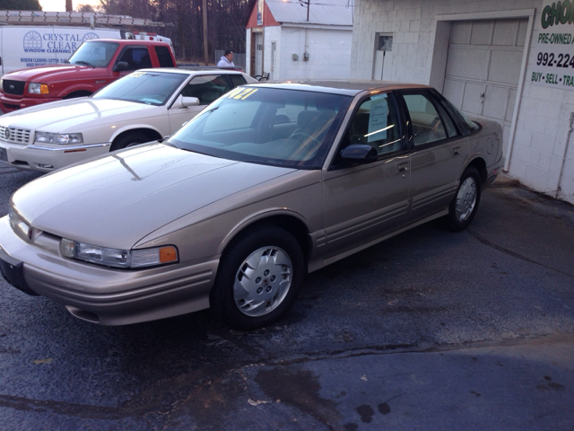 1996 Oldsmobile Cutlass Supreme Sport 4WD V6