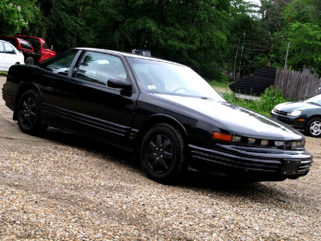 1996 Oldsmobile Cutlass Supreme Looks Like New